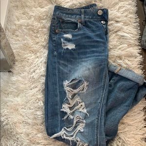 AE Tomgirl Jeans